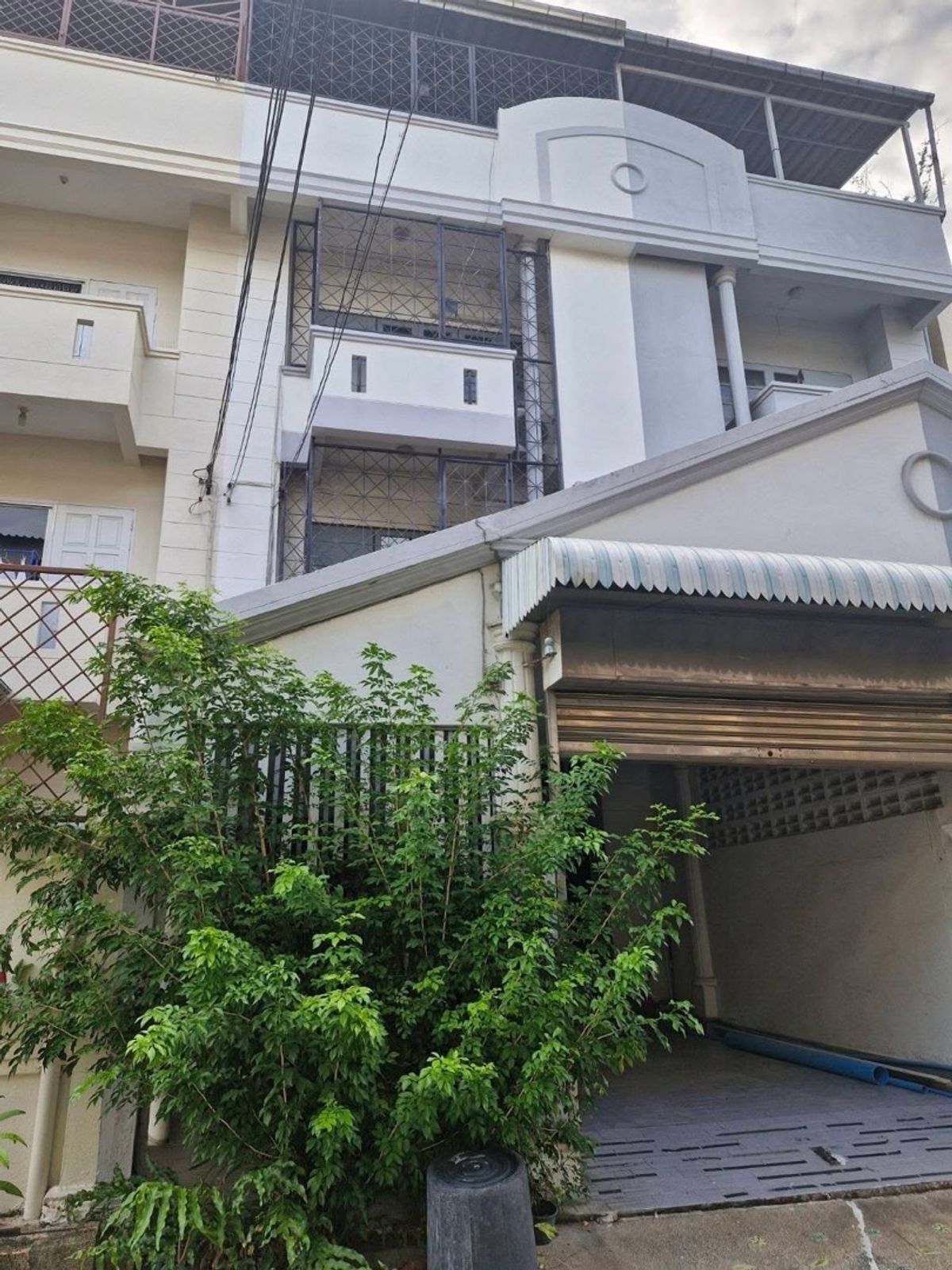ให้เช่าทาวน์โฮมอ่อนนุช อุดมสุข : 3-Storey Tonw home Bts.Punnawithi 600.meter