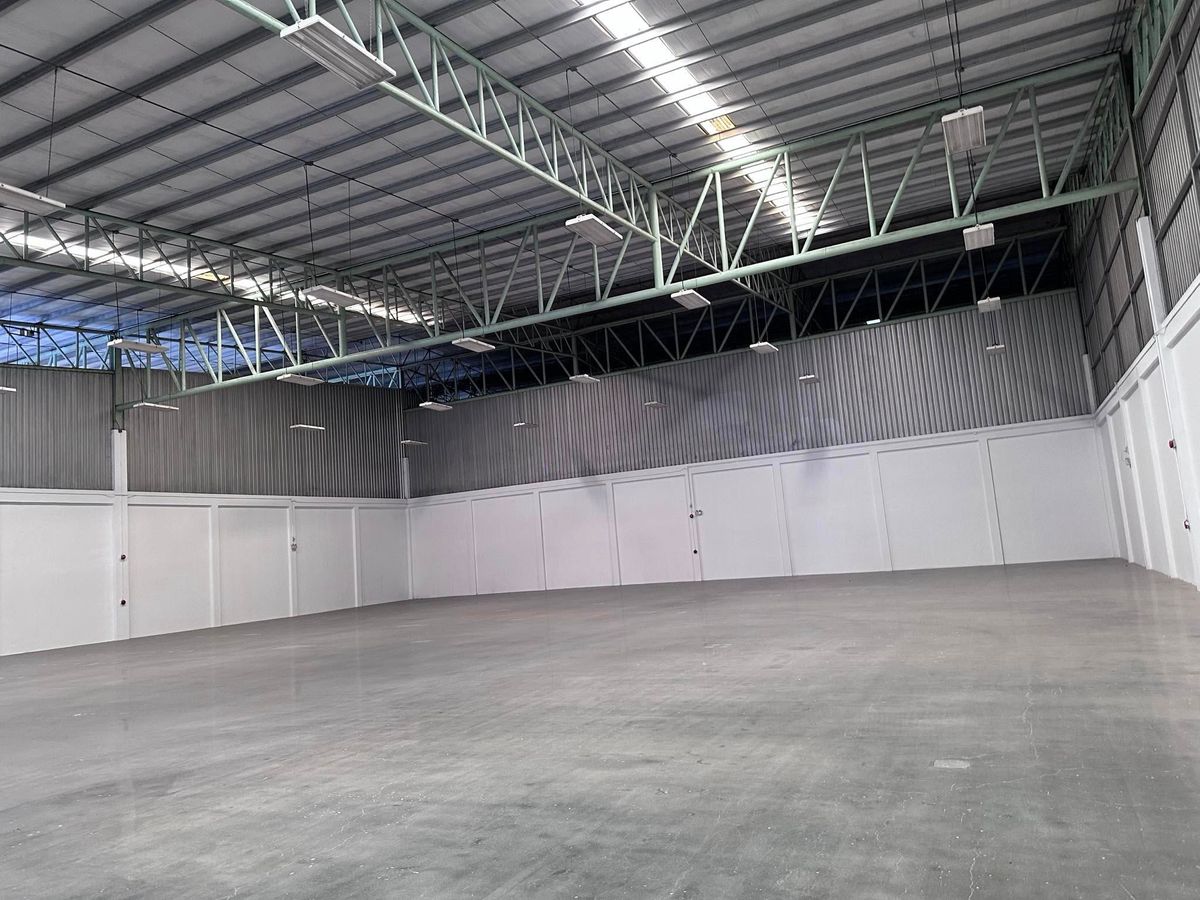 For RentFactorySamut Prakan,Samrong : 🏗 Factory for Rent, area 1,600 sqm. floor land color purple, load capacity 2 ton/sqm. location Bangna km. 39 