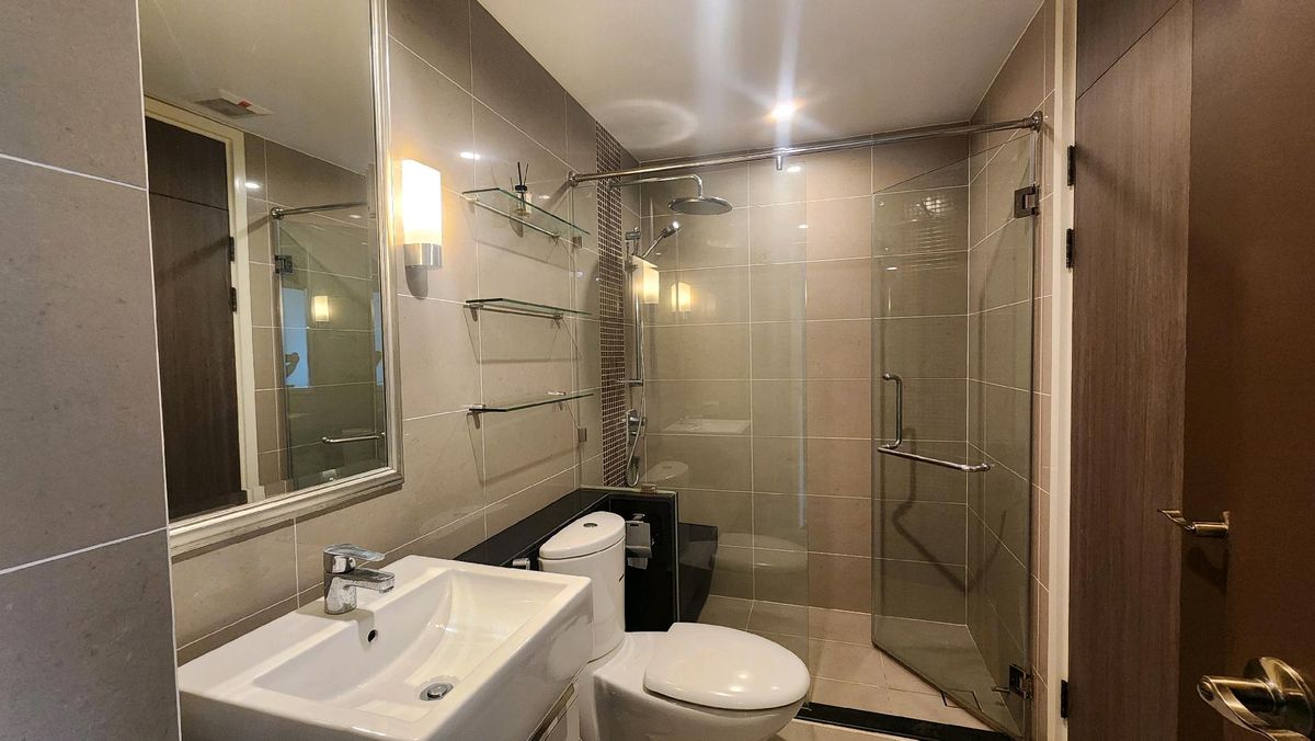 For RentCondoSathorn, Narathiwat : Supalai Elite Sathorn-suanplu | Rental rooms, bargain prices, beautiful, beautiful, clean, good direction, convenient location, Soi Suan Phlu