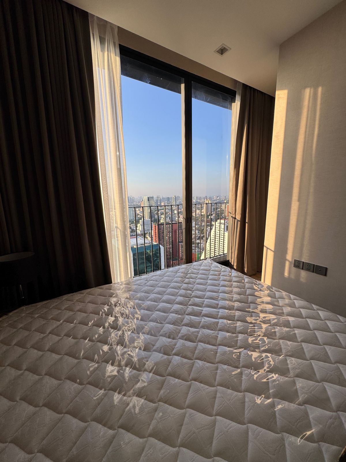 ให้เช่าคอนโดอารีย์ อนุสาวรีย์ : 🔥ให้เช่าด่วน🔥ห้องใหม่พร้อมเฟอร์ครบ  ห้องมุม  (วิวทุกมุมสวยไม่โดนบล็อค)