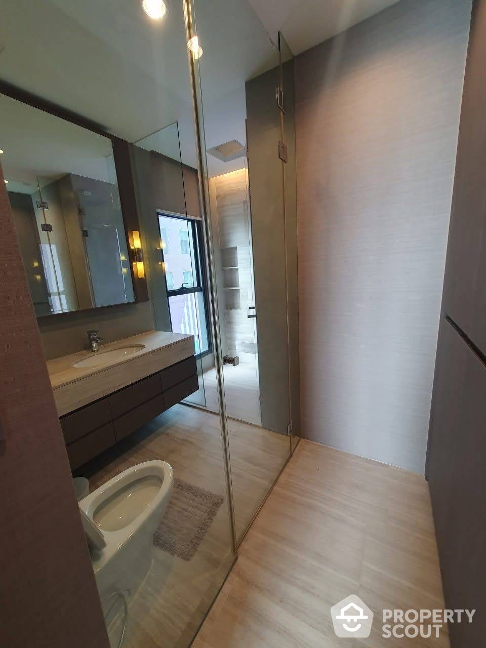 For RentCondoSathorn, Narathiwat : 2-BR Condo at The Diplomat Sathorn near BTS Surasak