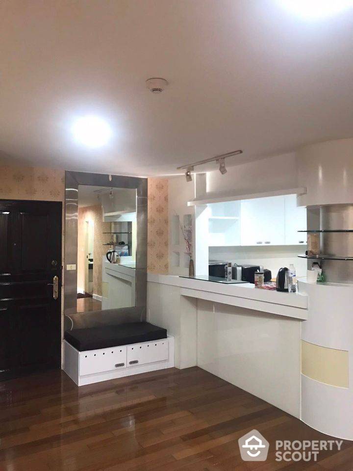 For RentCondoSathorn, Narathiwat : 2-BR Condo at Belle Park Residence Condominium in Chong Nonsi