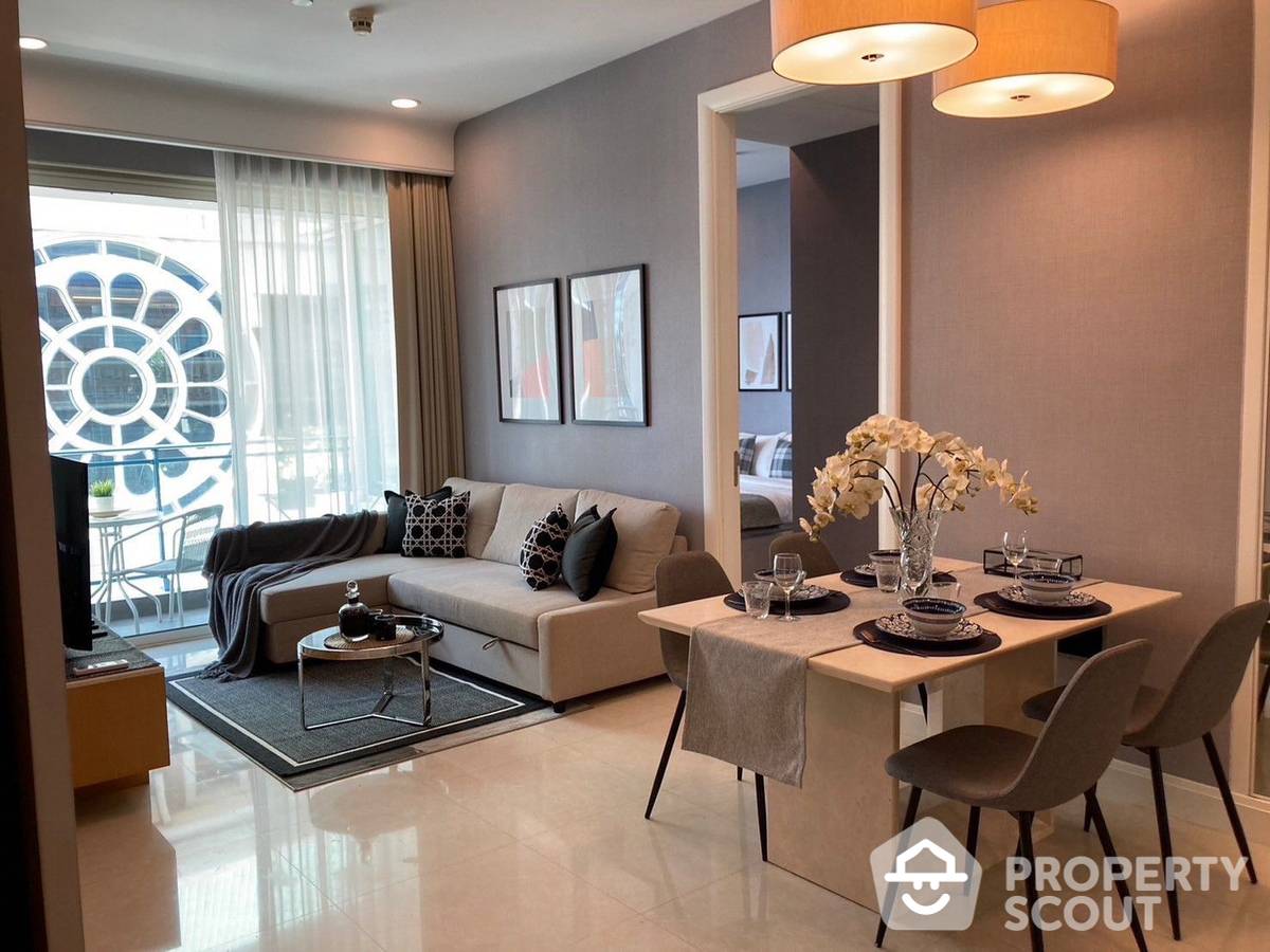 ให้เช่าคอนโดวิทยุ ชิดลม หลังสวน : คอนโด 2-ห้องนอน ที่ คิว หลังสวน ใกล้ BTS ราชดำริ