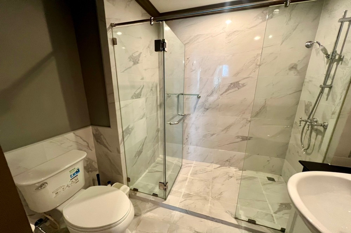 คอนโดสยาม จุฬา สามย่าน : 🔥 ขายพร้อมผู้เช่า !! Code C20240300358..........The Reserve Kasemsan 3, 1 ห้องนอน, 1 ห้องน้ำ, แต่งครบ, ราคาพิเศษ!! 📣📣