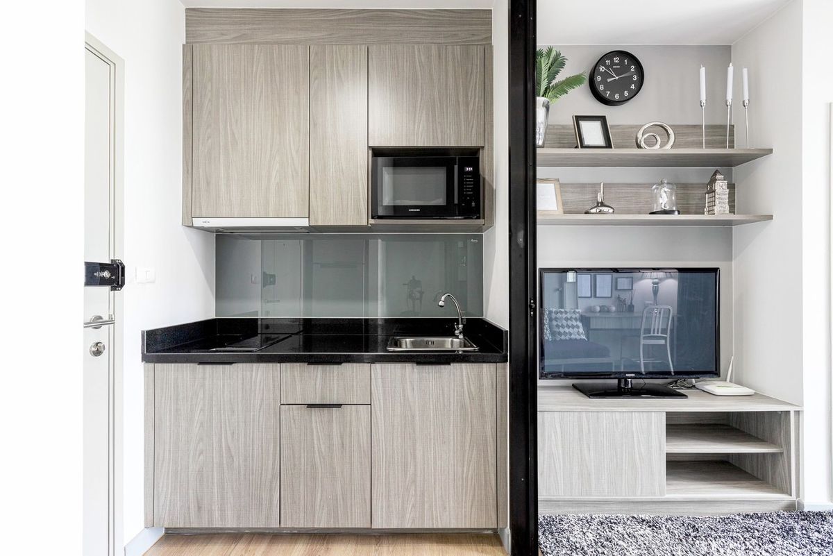 ขายคอนโดลาดพร้าว เซ็นทรัลลาดพร้าว : ขาย คอนโด Chapter One Midtown ลาดพร้าว 24 ห้องมุม 32 ตรม. ตกแต่งสวย เฟอร์นิเจอร์ครบ