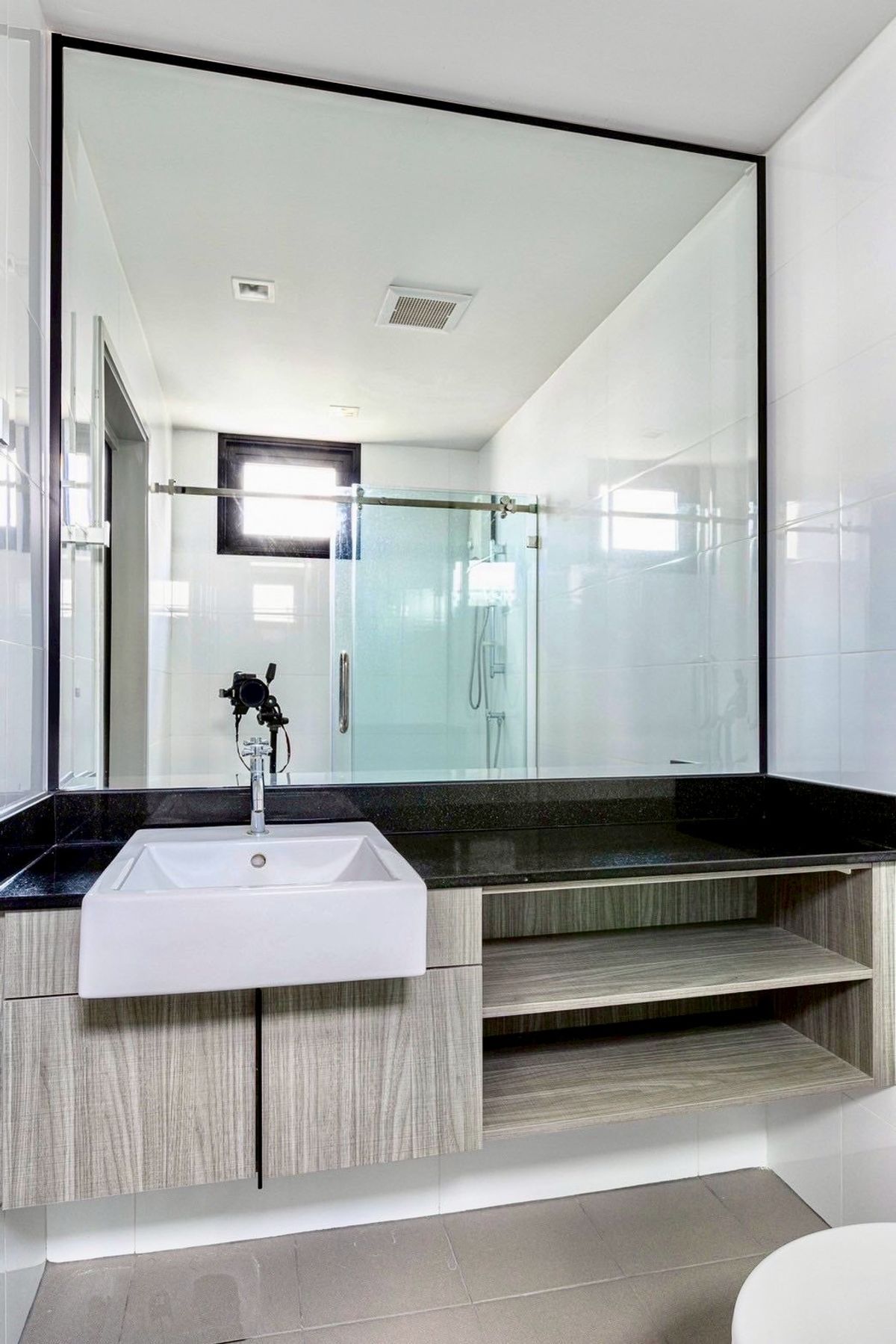 ขายคอนโดลาดพร้าว เซ็นทรัลลาดพร้าว : Chapter One Midtown ลาดพร้าว 24  เนื้อที่ 31.65 ตารางเมตร ชั้น 16 วิวเมือง ไม่โดนบังวิว แขวงจอมพล เขตจตุจักร กรุงเทพมหานคร