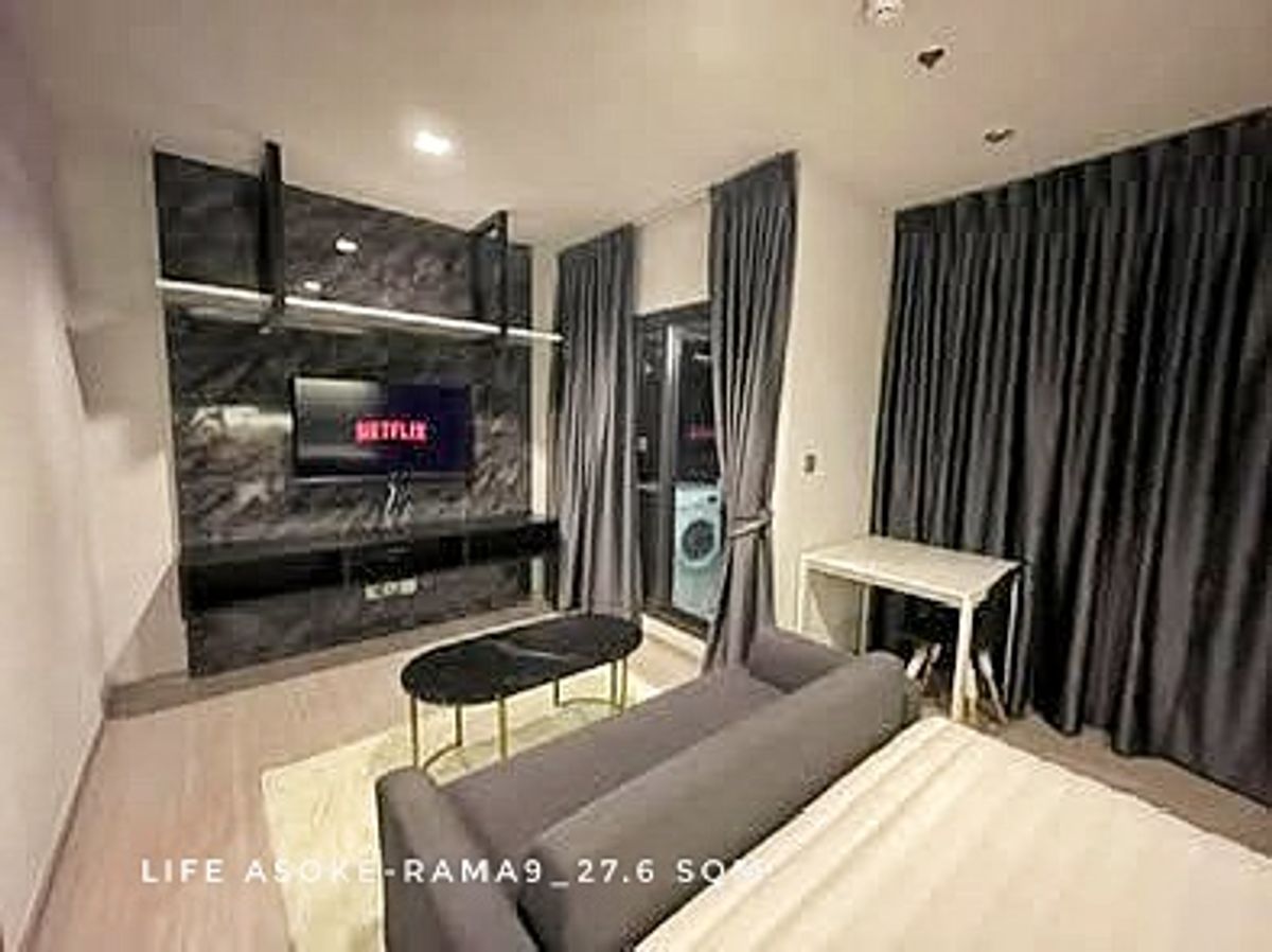 ให้เช่าคอนโดพระราม 9 เพชรบุรีตัดใหม่ RCA : ให้เช่าห้องรีโนเวทใหม่ สตูดิโอ 1 นอน Life Asoke-Rama9 ตึก A ใกล้ทางเข้าออกถนนใหญ่ ไป MRT ง่าย
