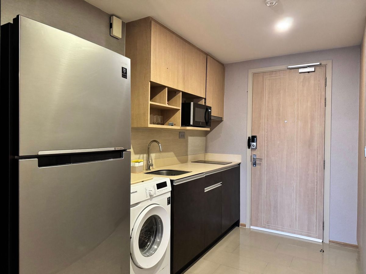 คอนโดราชเทวี พญาไท : คอนโด Q Chidlom - Phetchaburi เดินทางสะดวก ใกล้รถไฟฟ้าบีทีเอส มีรถรับส่ง ห้องสวย เฟอร์นิเจอร์ครบ พร้อมอยู่ทันที!!!