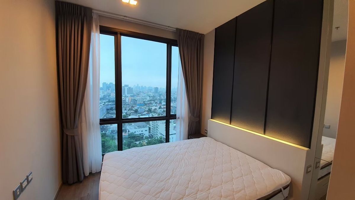 For RentCondoLadprao, Central Ladprao : !! Beautiful room for rent. WHIZDOM Avenue Ratchada-Ladprao, near MRT Lat Phrao.