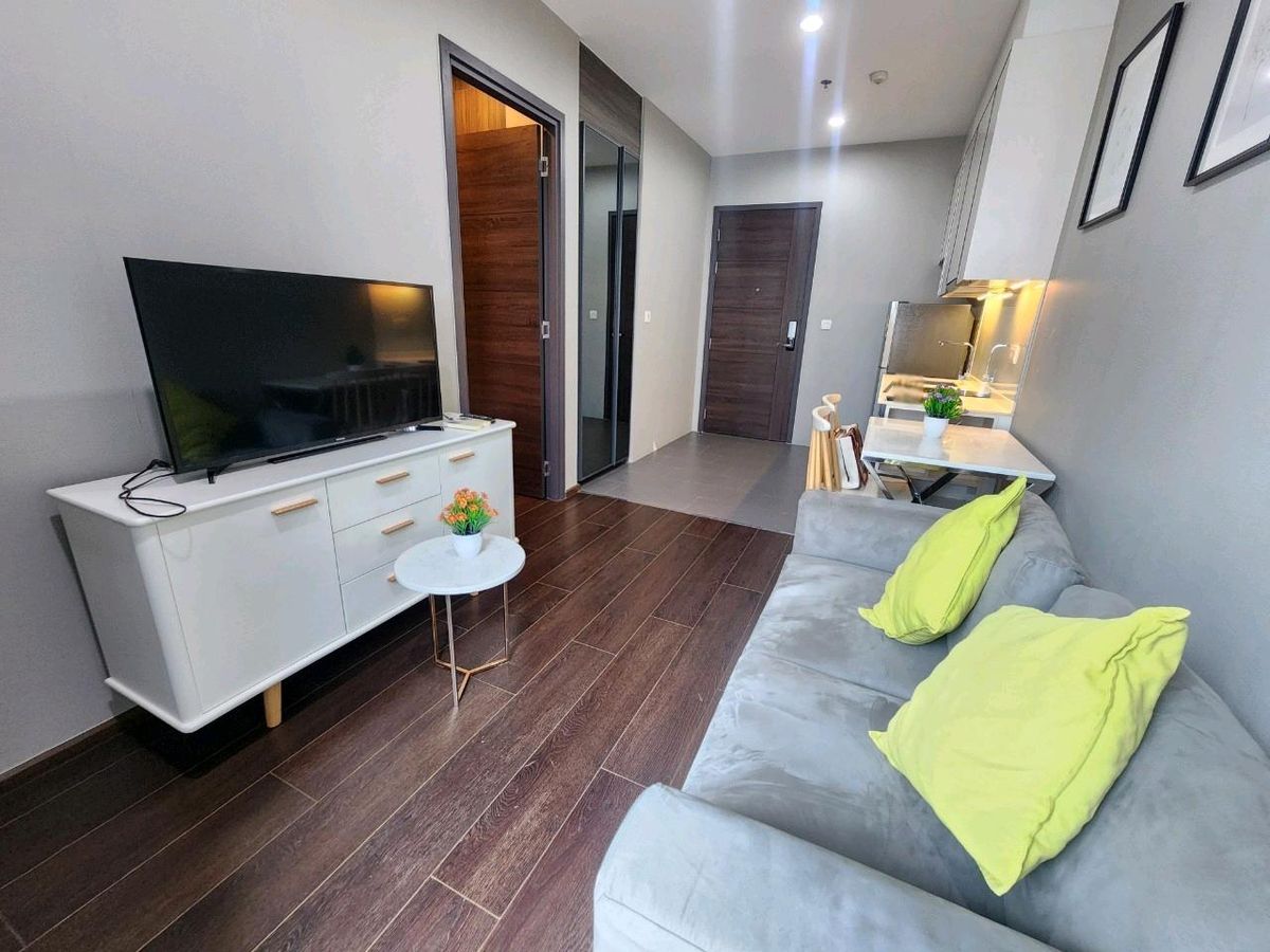 For RentCondoSukhumvit, Asoke, Thonglor : 🔴17,000 ฿ 🔴 🔴 𝗘𝗸𝗸𝗮𝗺𝗮𝗶┃ 𝗘𝗸𝗸𝗮𝗺𝗮𝗶┃ 𝗘𝗸𝗸𝗮𝗺𝗮𝗶┃ Ekkamai ✅ Near BTS Ekkamai, happy to serve 🙏 Interested in greeting 𝙇𝙄𝙉𝙀 Mana (answer very quickly): 📱 Property code 6807-1702A📱: ID LINE:@bbcondo88