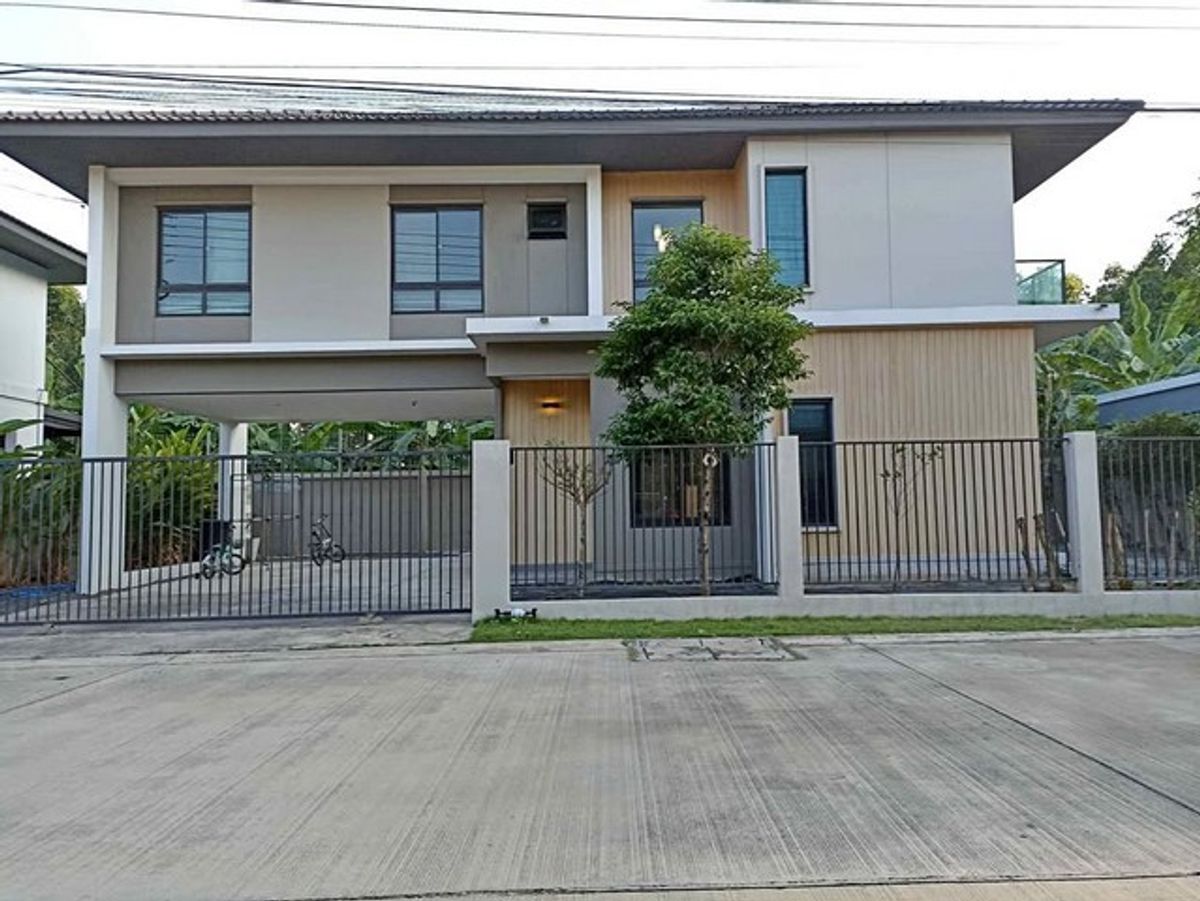For RentHousePathum Thani,Rangsit, Thammasat : HR2524 House for rent  Siam Haiwil Village, Ring Tanya, Khlong Si, near the outer ring road