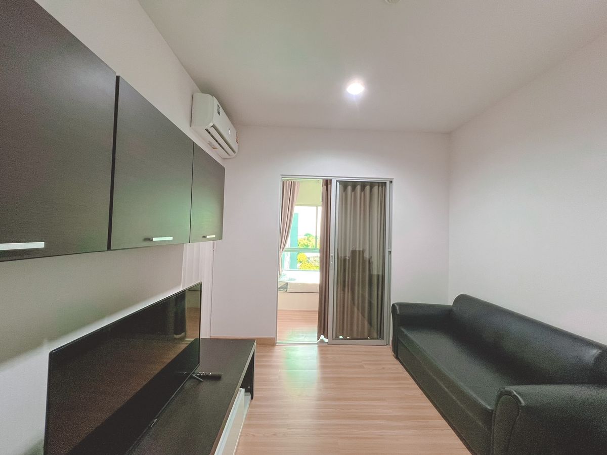 For RentCondoPathum Thani,Rangsit, Thammasat : The Kit Light Bang Kadi 🔥 For rent 6,500 baht 🔥 Building B2, 2nd floor, complete with washing machines The room is ready. 🔥 Near Bang Kadee Industry