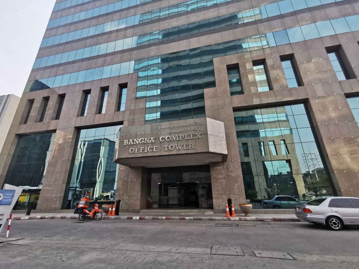 For RentOfficeBangna, Bearing, Lasalle : Bangna Complex Office, Floor 5 | 177 sq.m. on the main road