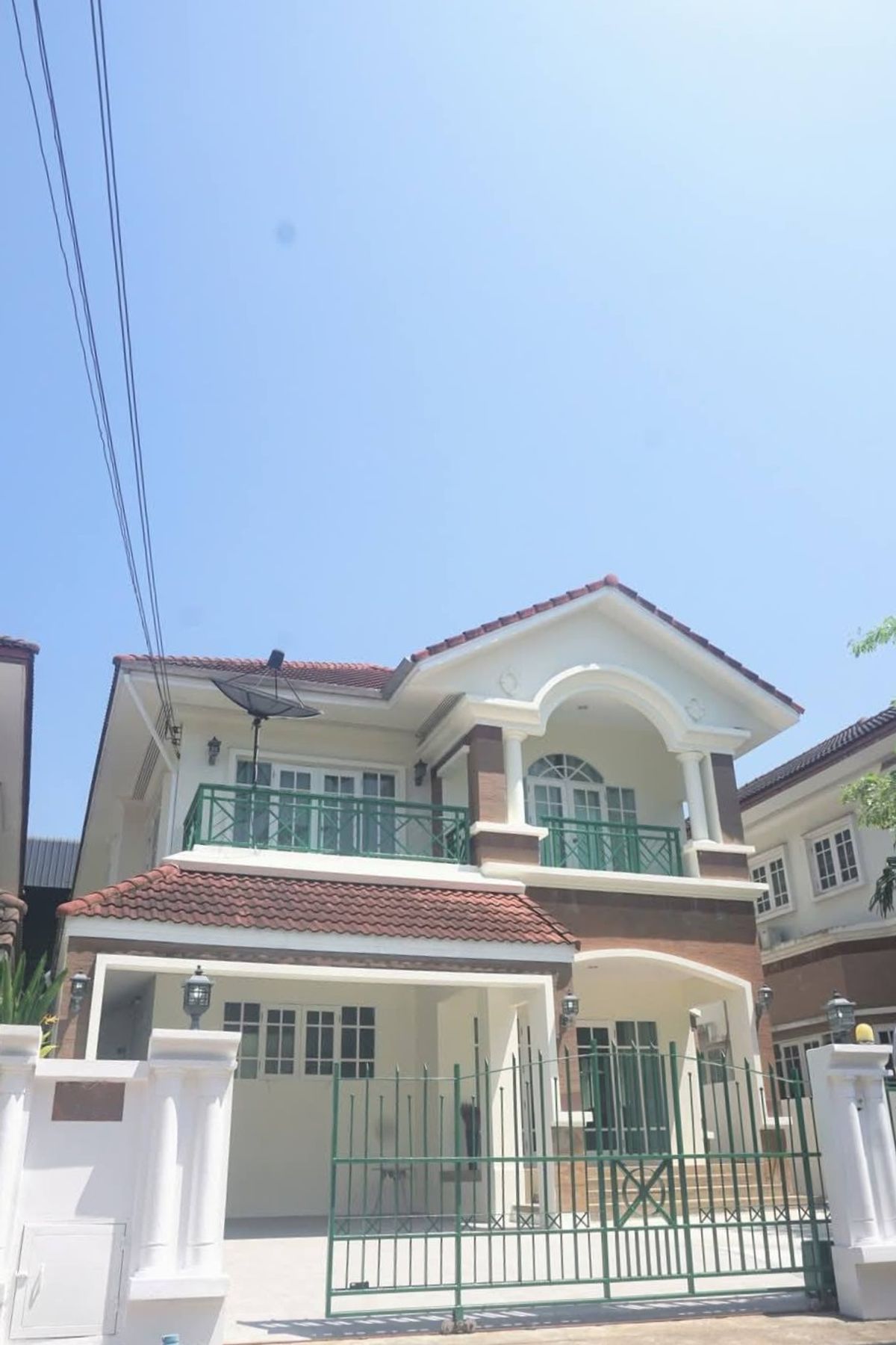ให้เช่าทาวน์โฮมพัฒนาการ ศรีนครินทร์ : 🏡 บ้านเดี่ยวให้เช่า ศรีนครินทร์ 51 ใกล้ MRT สายสีเหลือง 🚆