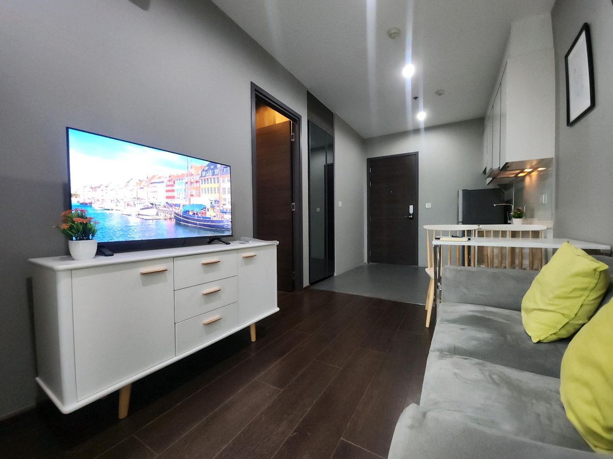 For RentCondoSukhumvit, Asoke, Thonglor : 🔴16,000 ฿ 🔴 𝗖 𝗘𝗸𝗸𝗮𝗺𝗮𝗶┃ 𝗘𝗸𝗸𝗮𝗺𝗮𝗶┃ 𝗘𝗸𝗸𝗮𝗺𝗮𝗶┃ Ekkamai ✅ Near BTS Ekkamai is happy to serve 🙏 Interested in greeting 𝙇𝙄𝙉𝙀 Mana (answer very quickly): 📱 Property code 6807-0702 📱: ID LINE:@bbcondo88