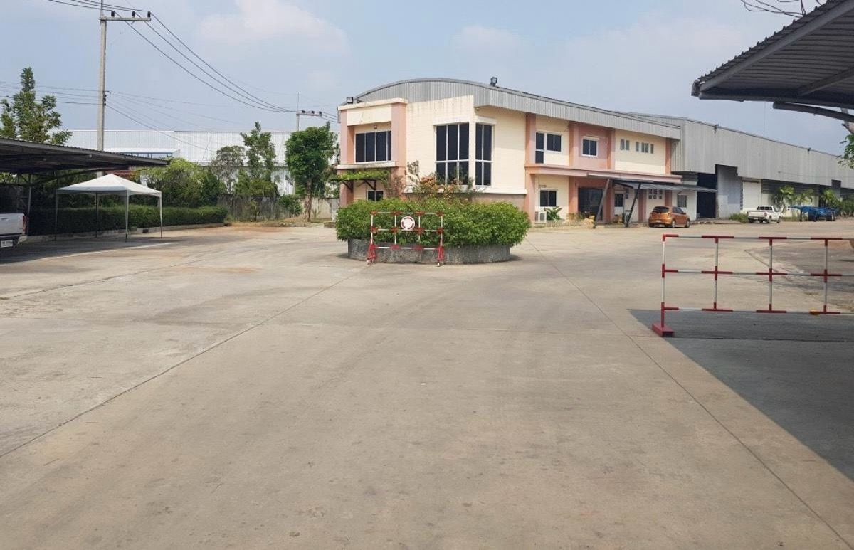 For SaleFactorySamut Prakan,Samrong : 📢👇 Large Factory for Sale on Over 8 Rai of Land! Prime Location Near Suvarnabhumi Airport – Ready to Operate!
Perfect for use as a factory, warehouse, or distribution center.