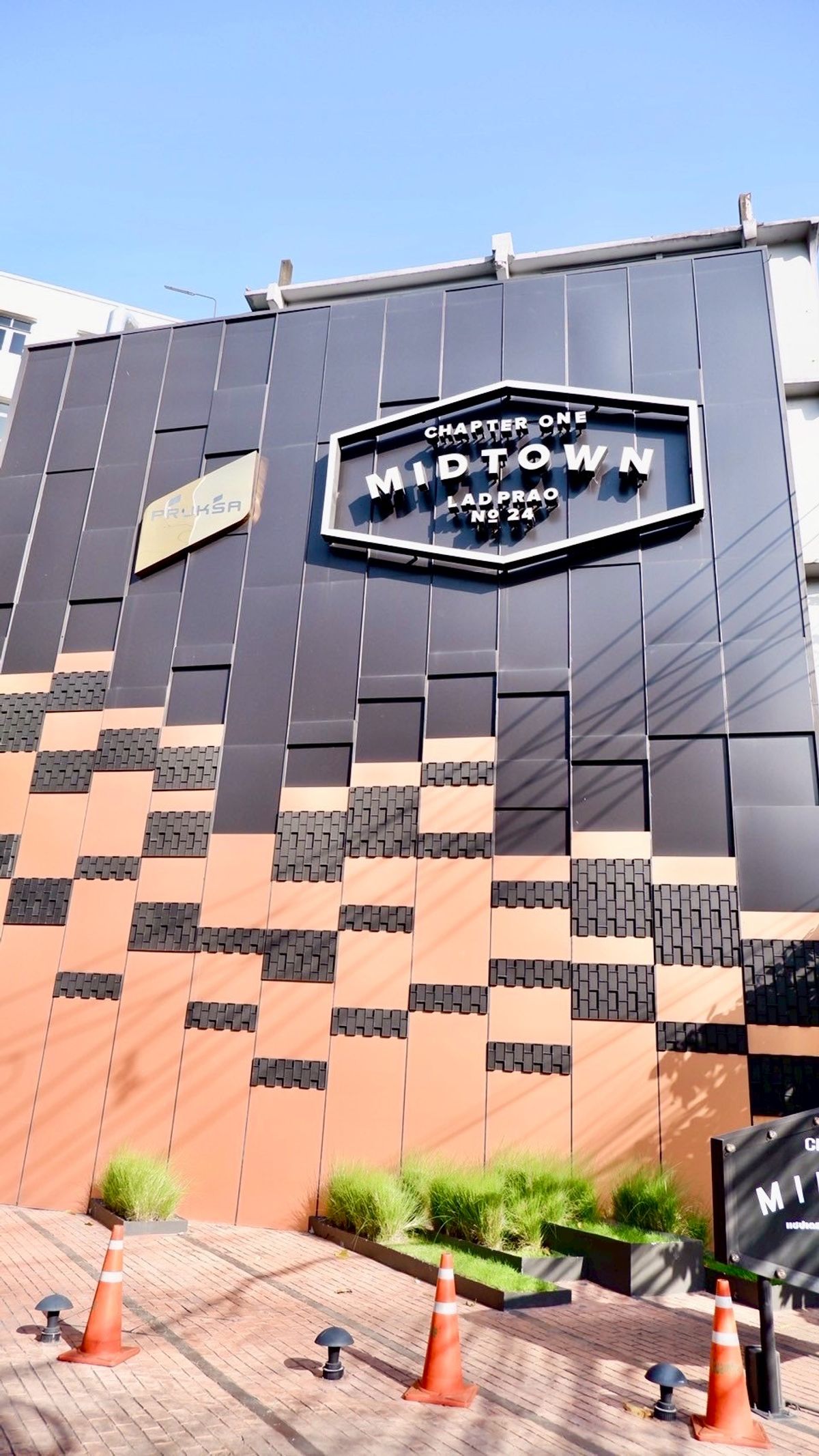 ขายคอนโดลาดพร้าว เซ็นทรัลลาดพร้าว : Chapter One Midtown ลาดพร้าว 24  เนื้อที่ 31.65 ตารางเมตร ชั้น 16 วิวเมือง ไม่โดนบังวิว แขวงจอมพล เขตจตุจักร กรุงเทพมหานคร