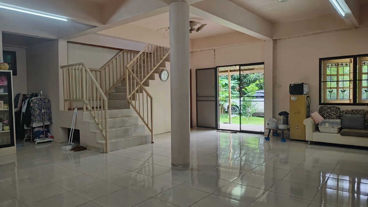 For SaleHousePinklao, Charansanitwong : House for sale in the city's center, good vibes, good humidity