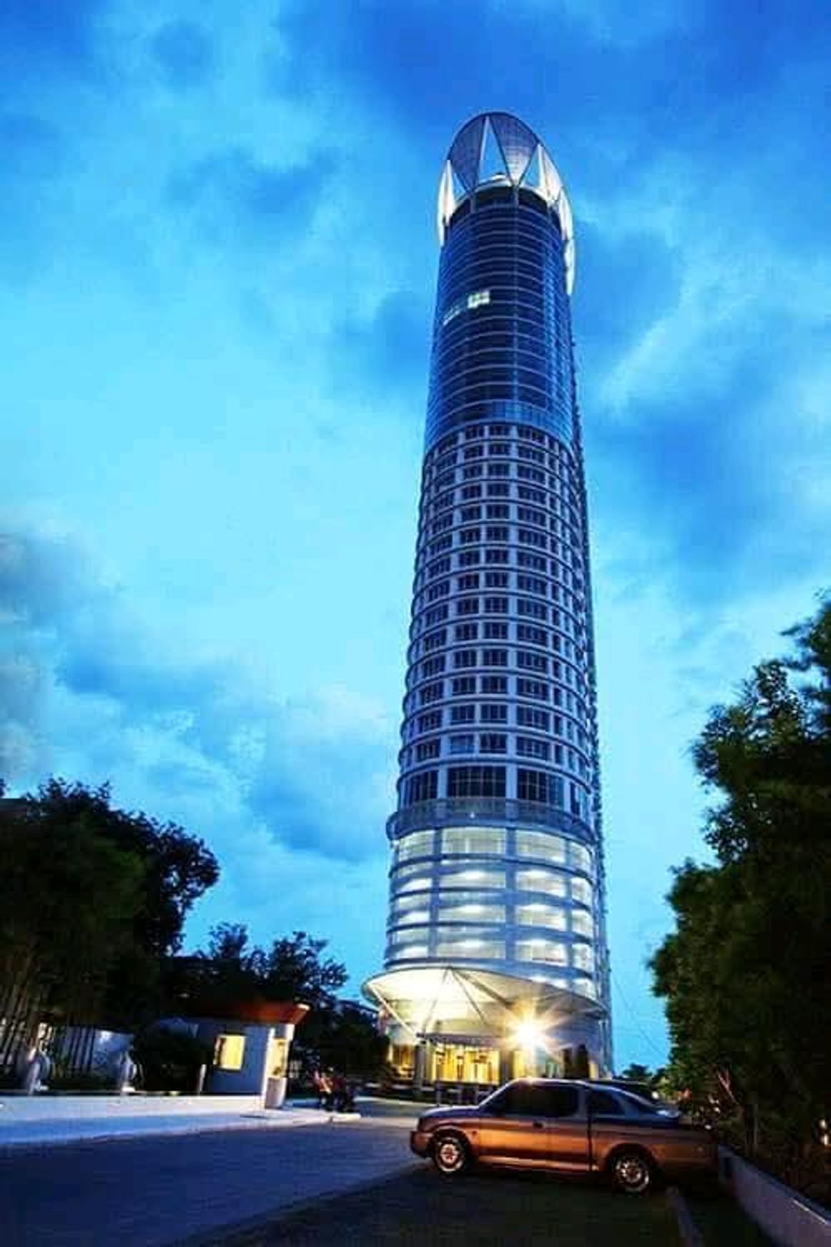ให้เช่าคอนโดเสรีไทย-นิด้า : rent 🌏🗻🏢
Bangkok Horizon Ramkhamhaeng
แบงค์คอกฮอไรซอนรามคำแหง