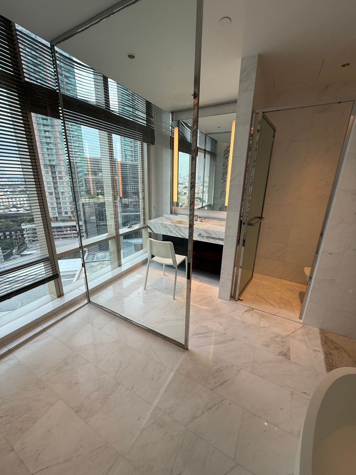 ❖ Nice Decorate ❖ Floor 60 ++ 120.00 sq.m. | 2 bedrooms, 3 bathrooms | Near BTS BTS Saphan Taksin, 6 minutes, Asiatique The Riverfront 5 minutes Loading...