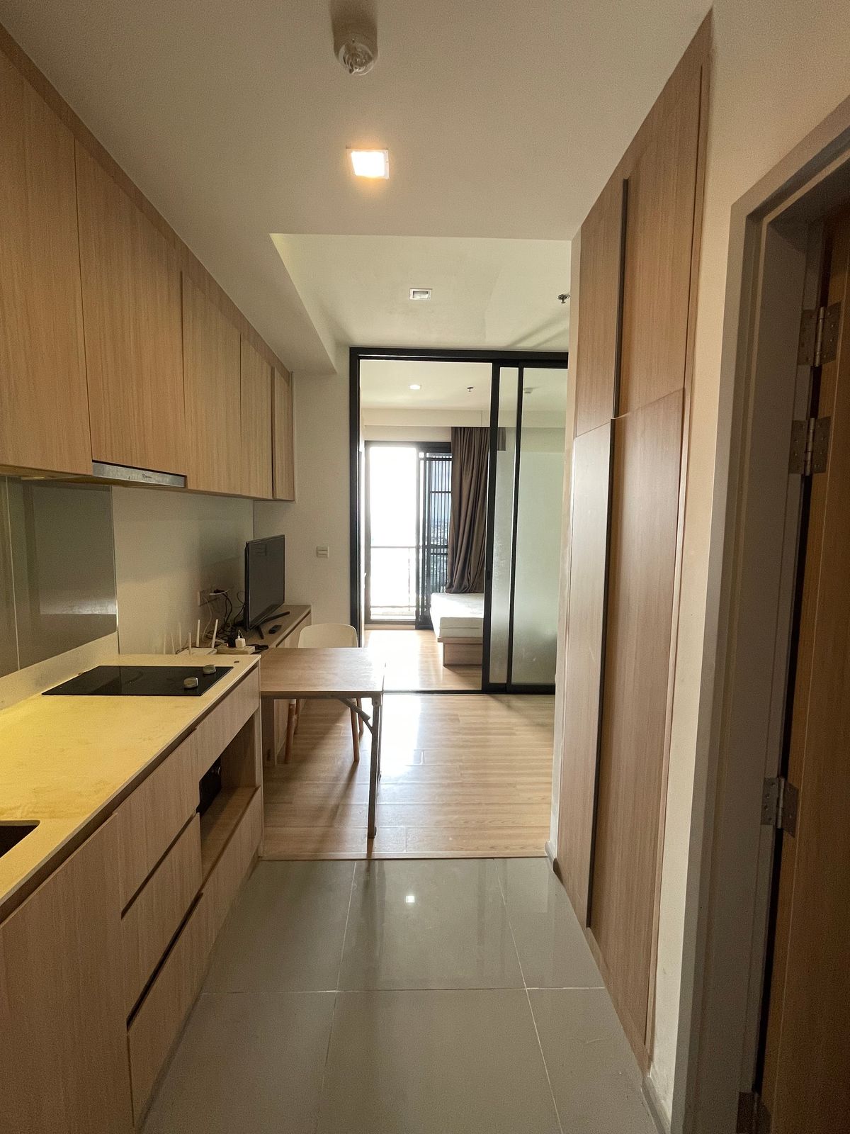 For RentCondoSapankwai,Jatujak : 🐔🐦🐠🦖🐪🦔 Rent Condo to pet friendly 🐶🐱🐹🐰🐷🐔🐦 1 bedrooms, only 17,000 baht per month. Electrical appliances and full furniture Can move in end of Oct