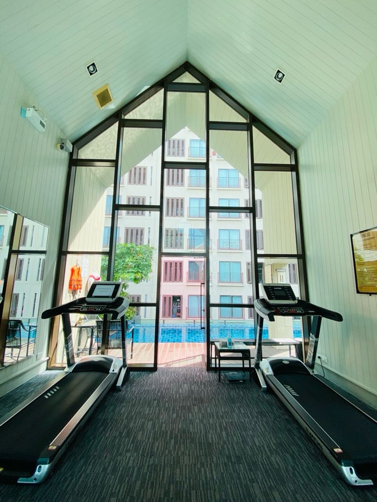 ขายคอนโดสุขุมวิท อโศก ทองหล่อ : เลต ดเวล สุขุมวิท26 คอนโด 3 ชั้น สุด Rare Item พร้อมสระว่ายน้ำส่วนตัว ใจกลางสุขุมวิท 26