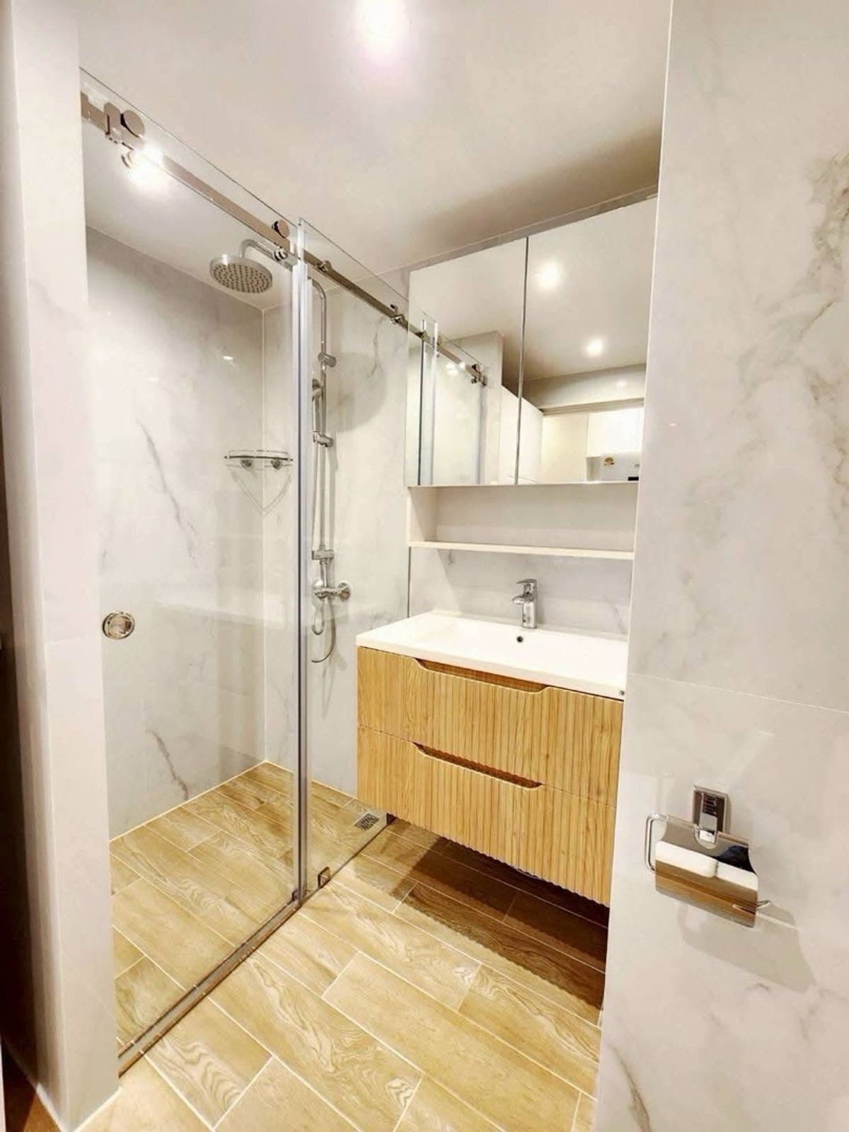 ขายคอนโดนานา : ✅Sukhumvit suite  ใกล้ Terminal 21 Asoke