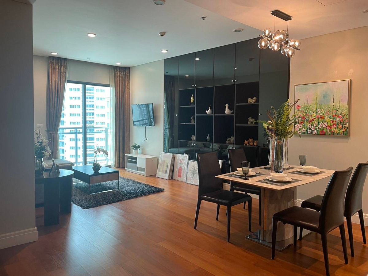 ให้เช่าคอนโดสุขุมวิท อโศก ทองหล่อ : คอนโด 1 ห้องนอน 1 ห้องน้ำ 74 ตรม. ที่ Bright Sukhumvit 24 ให้เช่าเดือนละ 55,000 บาท BTS พร้อมพงษ์