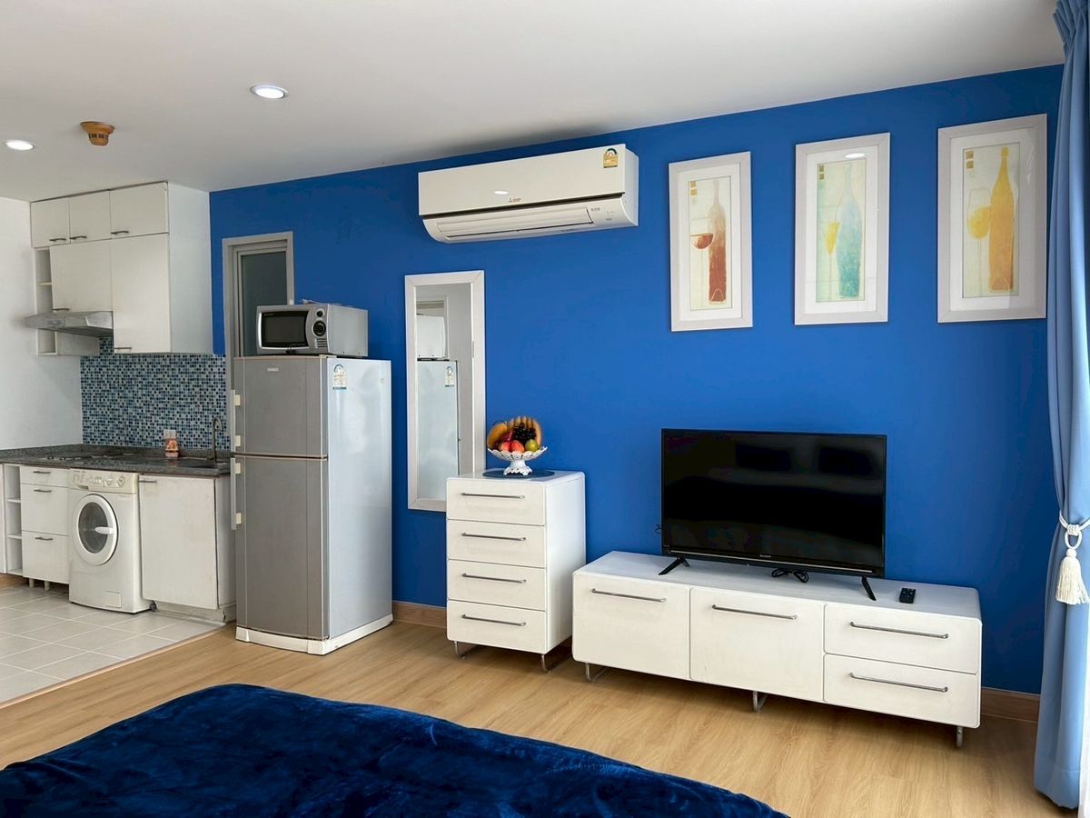 ให้เช่าคอนโดอ่อนนุช อุดมสุข : For Rent Sukhumvit Plus studio size 29 sq.m. F/F Ready to move in