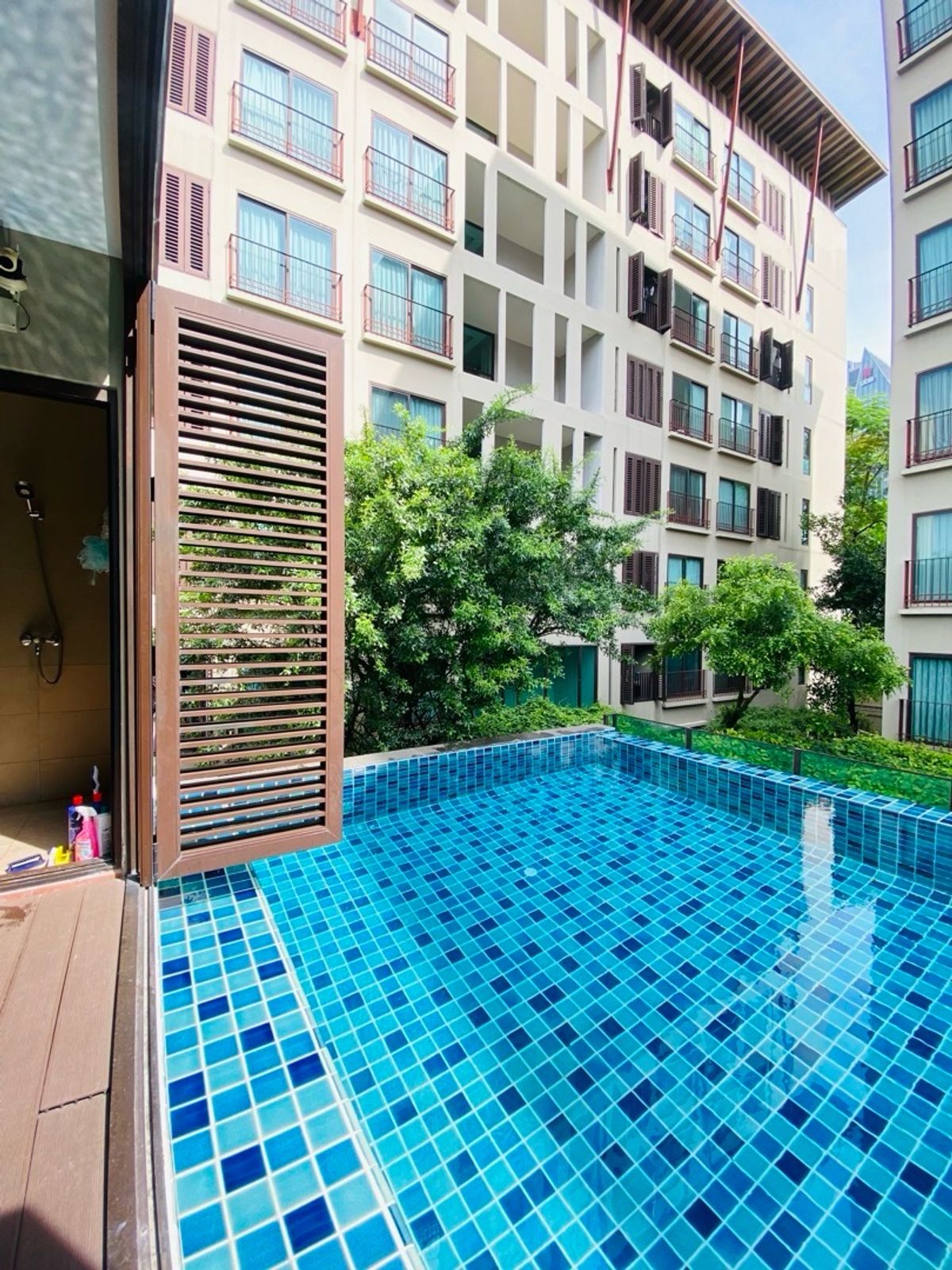 ขายคอนโดสุขุมวิท อโศก ทองหล่อ : เลต ดเวล สุขุมวิท26 คอนโด 3 ชั้น สุด Rare Item พร้อมสระว่ายน้ำส่วนตัว ใจกลางสุขุมวิท 26