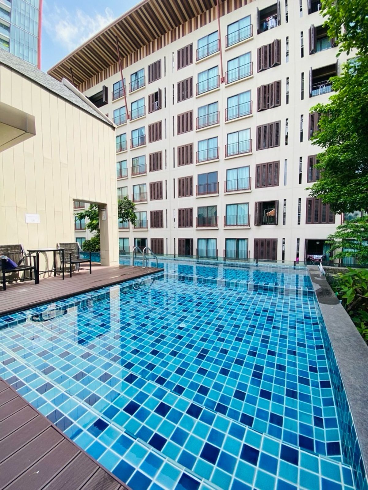 ขายคอนโดสุขุมวิท อโศก ทองหล่อ : เลต ดเวล สุขุมวิท26 คอนโด 3 ชั้น สุด Rare Item พร้อมสระว่ายน้ำส่วนตัว ใจกลางสุขุมวิท 26