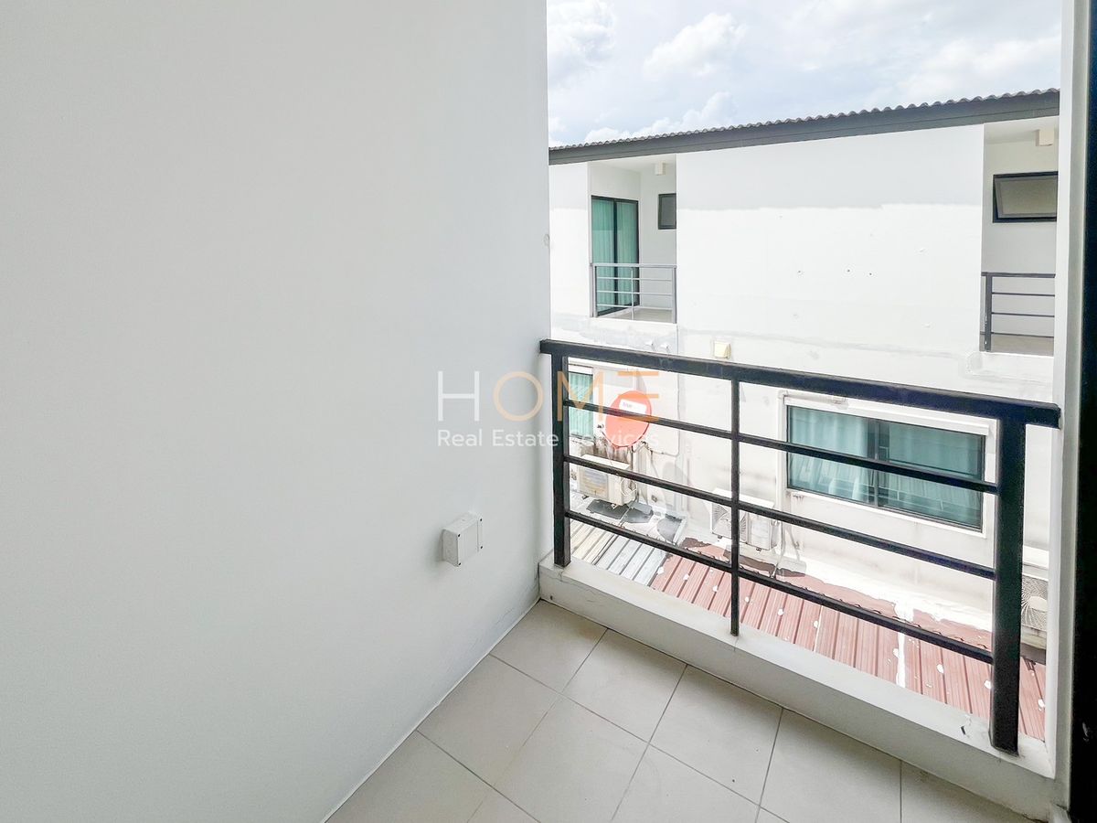 ขายทาวน์โฮมนวมินทร์ รามอินทรา : บ้านกลางเมือง นวมินทร์ 42 / 3 ห้องนอน (ขาย), Baan Klang Muang Nawamin 42 / 3 Bedrooms (FOR SALE) TPM099