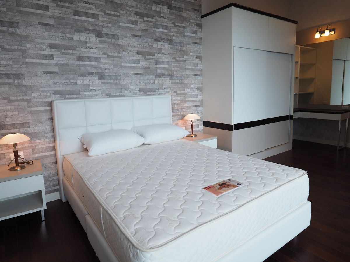 ให้เช่าคอนโดพระราม 9 เพชรบุรีตัดใหม่ RCA : ให้เช่า Penthouse - Circle Condominium ราคา 100,000 บาท [MKr250610]