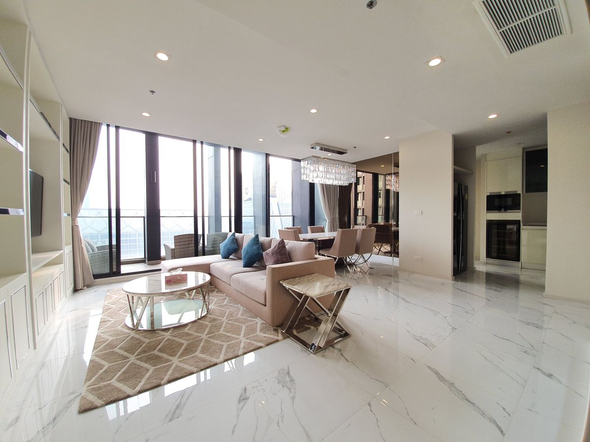 ให้เช่าคอนโดวิทยุ ชิดลม หลังสวน : ให้เช่าห้อง Duplex - Noble Ploenchit ราคา 220,000 บาท [MKr250613]
