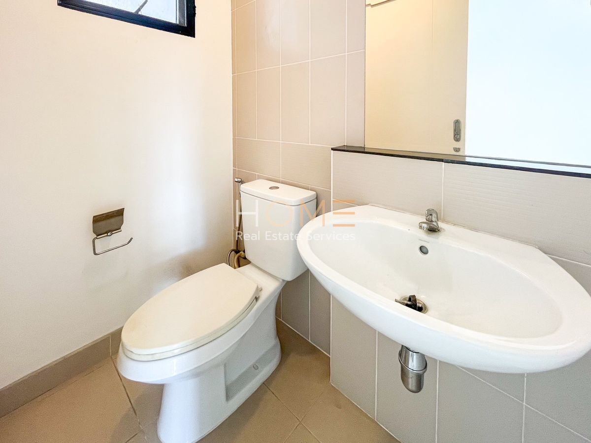 ขายทาวน์โฮมนวมินทร์ รามอินทรา : บ้านกลางเมือง นวมินทร์ 42 / 3 ห้องนอน (ขาย), Baan Klang Muang Nawamin 42 / 3 Bedrooms (FOR SALE) TPM099