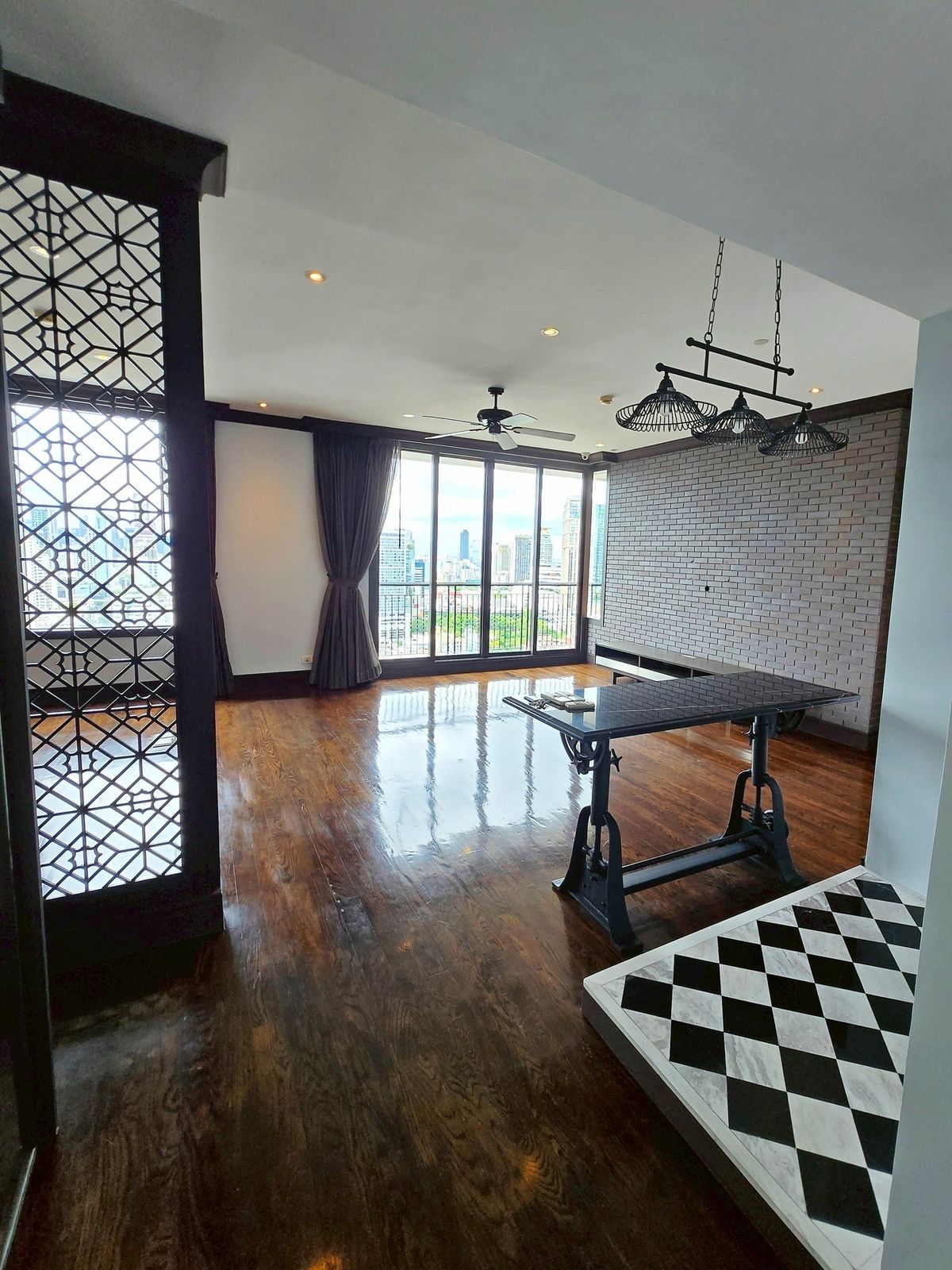 ขายคอนโดสุขุมวิท อโศก ทองหล่อ : LTH12602 - Aguston Sukhumvit 22 Condo FOR SALE Size 155 sqm. 2 beds 3 baths Near BTS Phrom Phong Station ONLY 26 MB