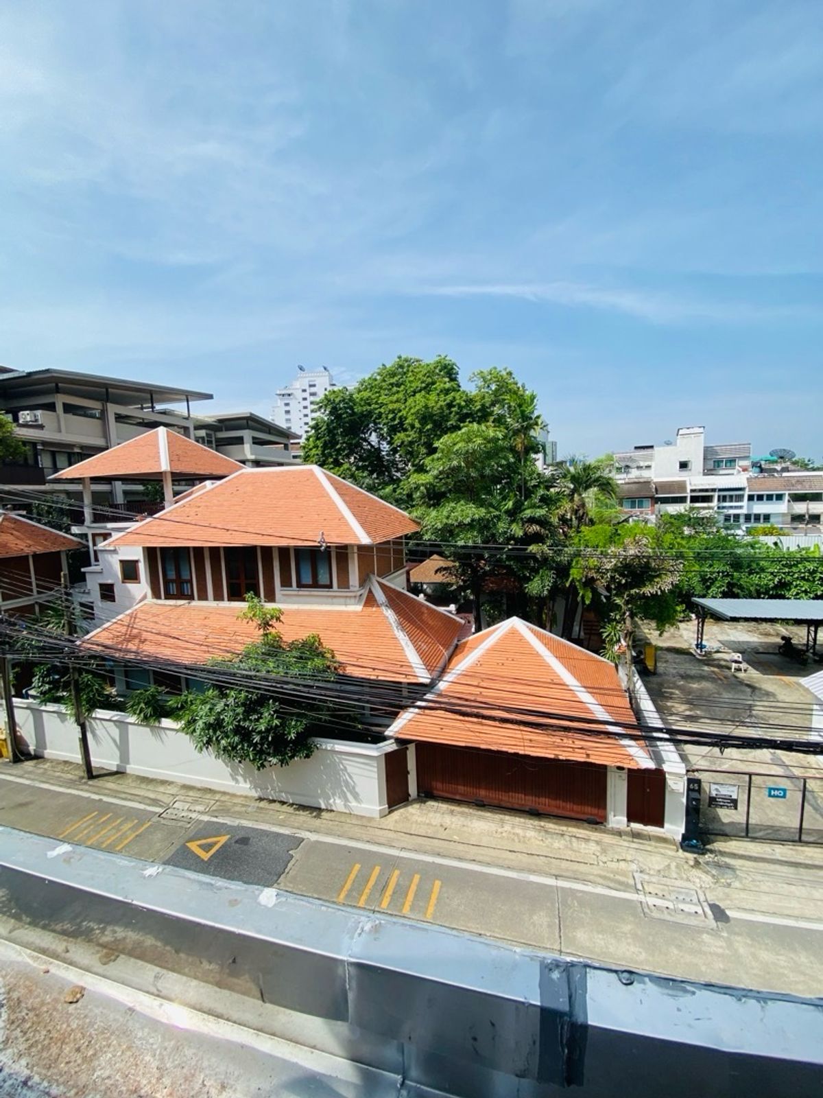 ขายคอนโดสุขุมวิท อโศก ทองหล่อ : เลต ดเวล สุขุมวิท26 คอนโด 3 ชั้น สุด Rare Item พร้อมสระว่ายน้ำส่วนตัว ใจกลางสุขุมวิท 26