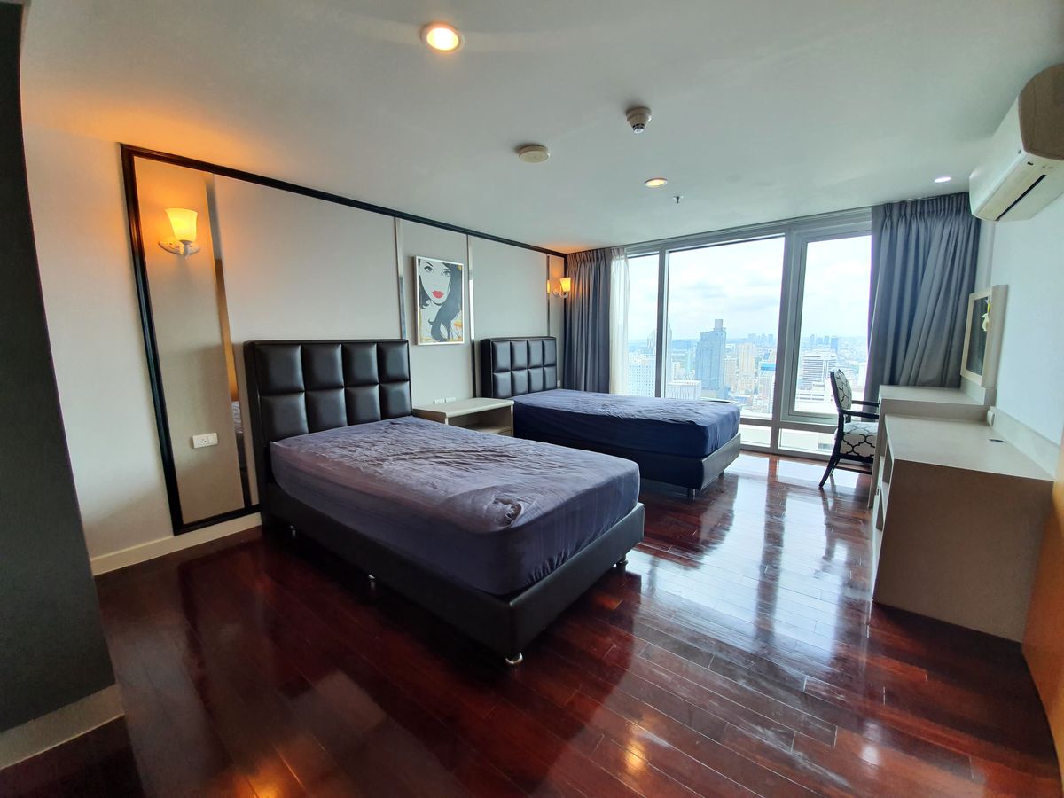 ให้เช่าคอนโดพระราม 9 เพชรบุรีตัดใหม่ RCA : ให้เช่า Penthouse - Circle Condominium ราคา 220,000 บาท [MKr250611]