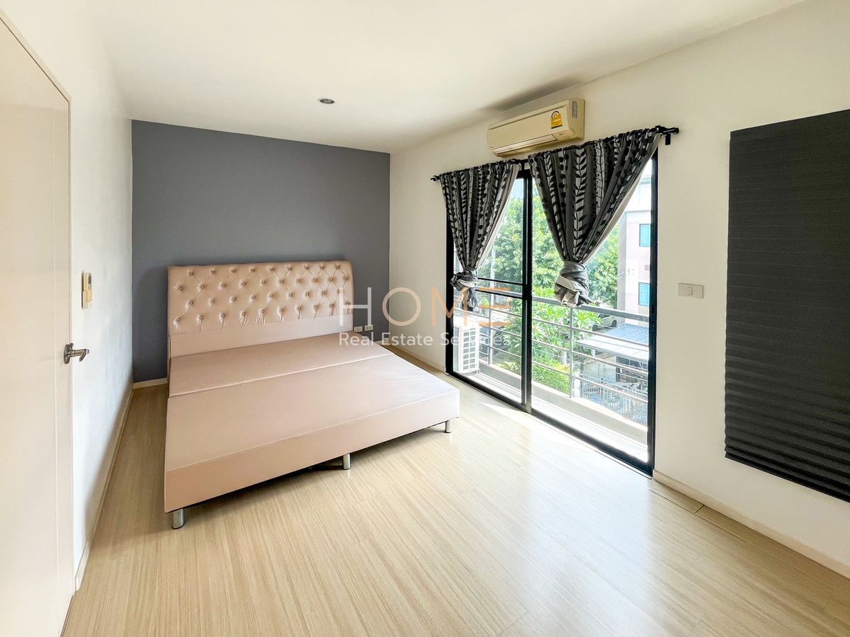 ขายทาวน์โฮมนวมินทร์ รามอินทรา : บ้านกลางเมือง นวมินทร์ 42 / 3 ห้องนอน (ขาย), Baan Klang Muang Nawamin 42 / 3 Bedrooms (FOR SALE) TPM099