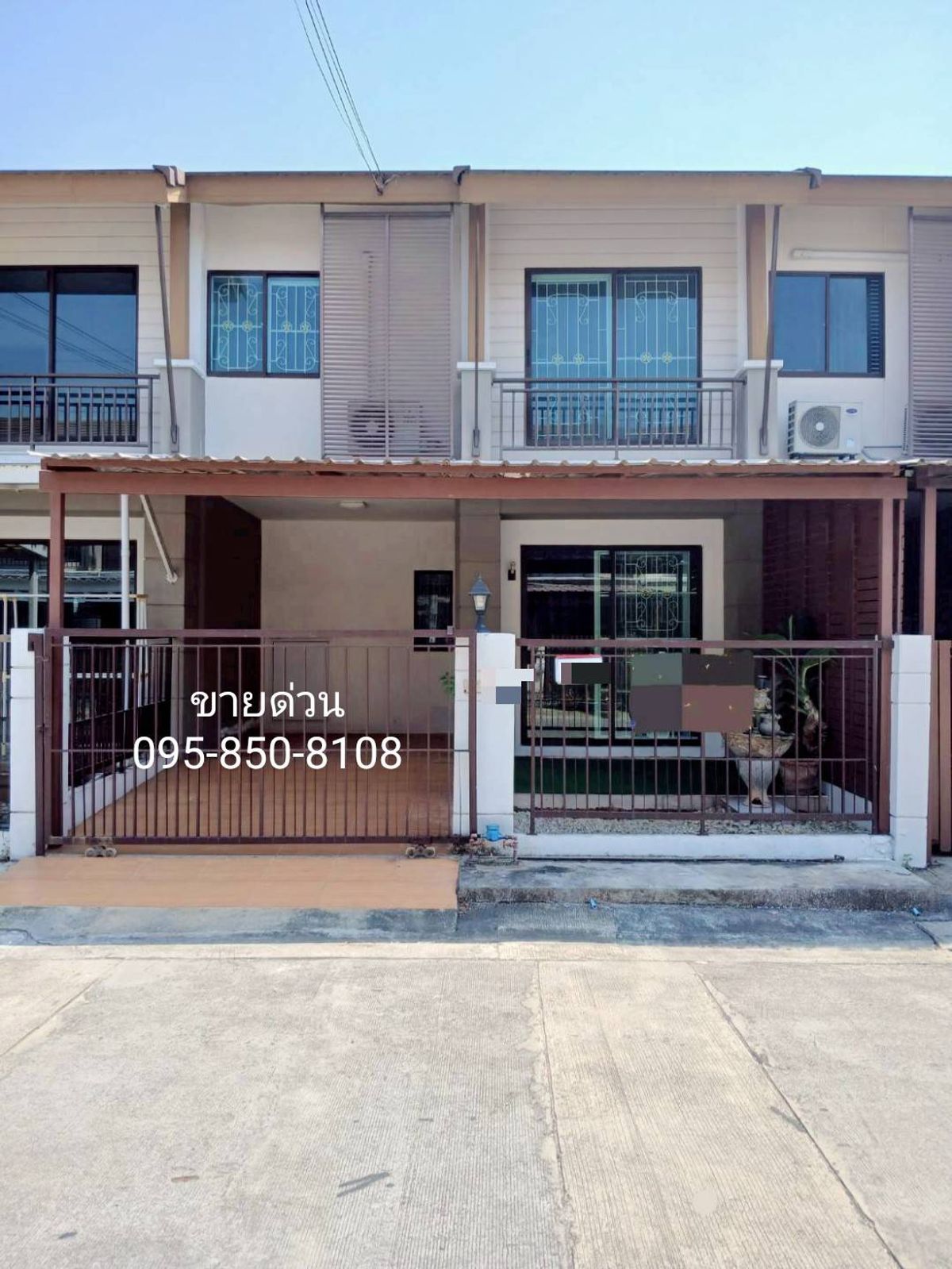 ขายทาวน์โฮมพัฒนาการ ศรีนครินทร์ : (ขายด่วน)  หมู่บ้านพฤกษาวิลล์ 57 พัฒนาการ 38 บ้านสวย พร้อมอยู่ เหมาะอยู่อาศัย หรือซื้อเพื่อปล่อยเช่า  ทำเลดีมาก ปล่อยเช่าง่าย