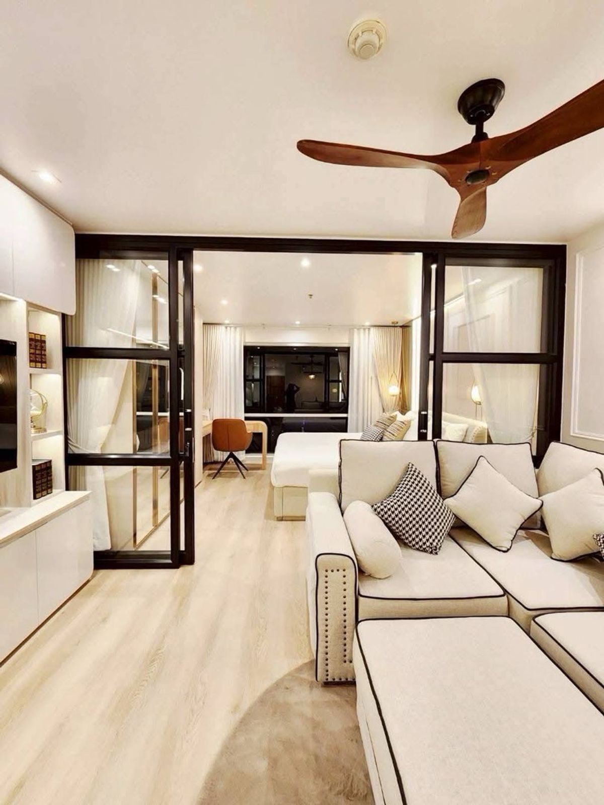 ขายคอนโดนานา : ✅Sukhumvit suite  ใกล้ Terminal 21 Asoke