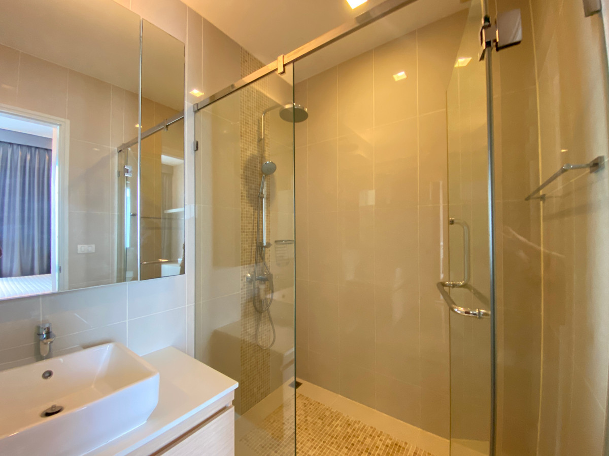 For SaleCondoRama9, Petchburi, RCA : Urgent sale, luxury condo in the heart of Asoke! Addicted to MRT. Price.