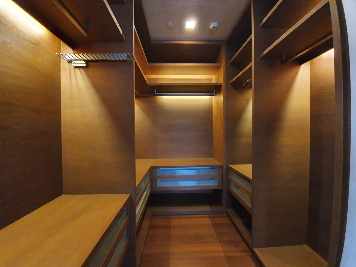 ให้เช่าคอนโดสาทร นราธิวาส : ให้เช่า Sukhothai Residences ราคา 260,000 บาท [MKr250614]