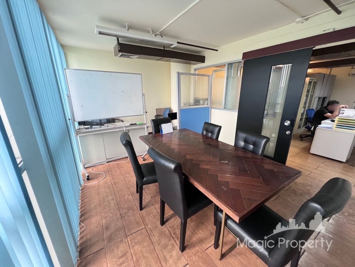 For RentOfficeSukhumvit, Asoke, Thonglor : Office Space For Rent in Richmond Sukhumvit 26, Khlong Toei, Bangkok