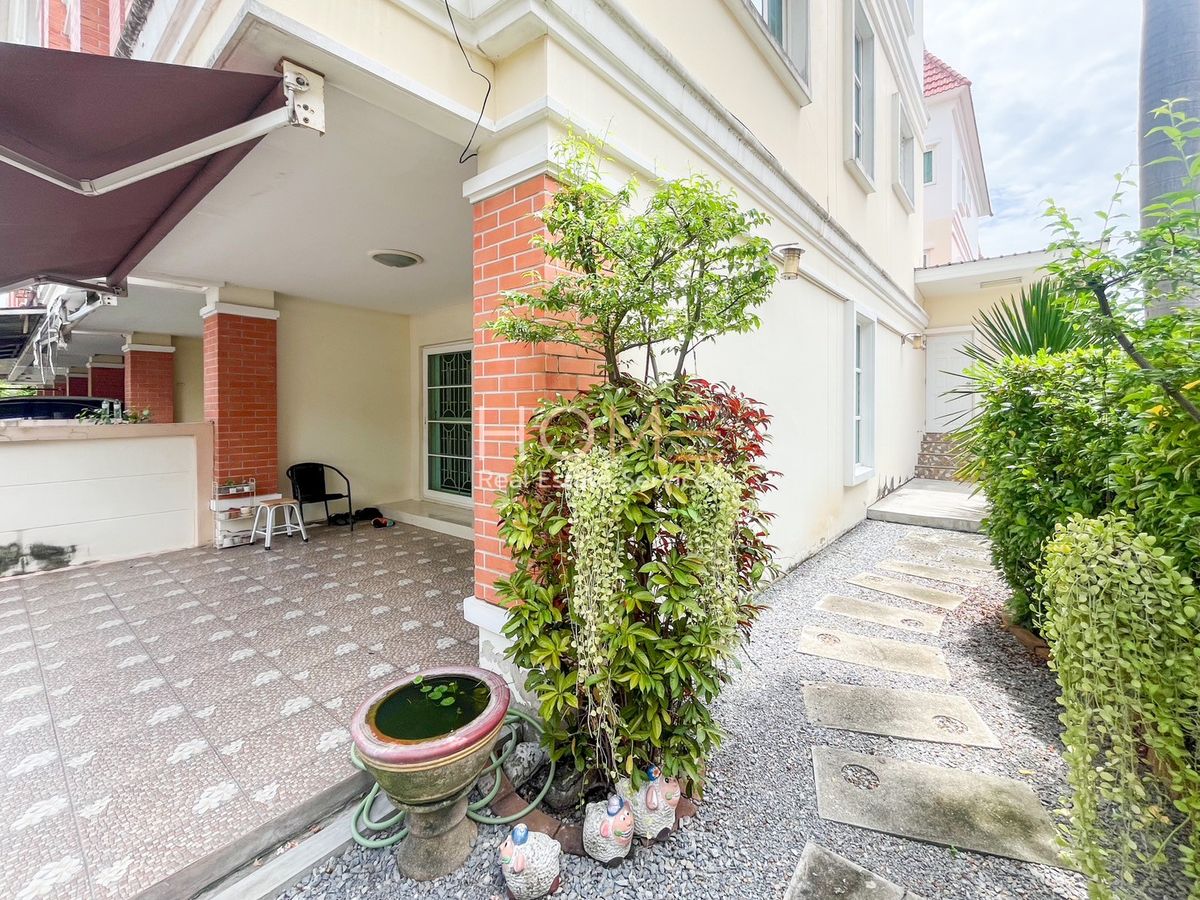 ขายทาวน์โฮมเกษตร นวมินทร์ ลาดปลาเค้า : หลังมุม สวนสวย พื้นที่จัดเต็ม 🔥 คาซ่าซิตี้ นวลจันทร์ 1 / 3 ห้องนอน (ขาย), Casa City Nuanjan 1 / 3 Bedrooms (FOR SALE) TPM085 