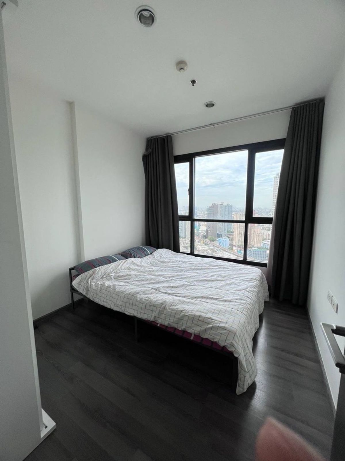 ให้เช่าคอนโดอ่อนนุช อุดมสุข : ให้เช่า the base park west  ราคา 15,000