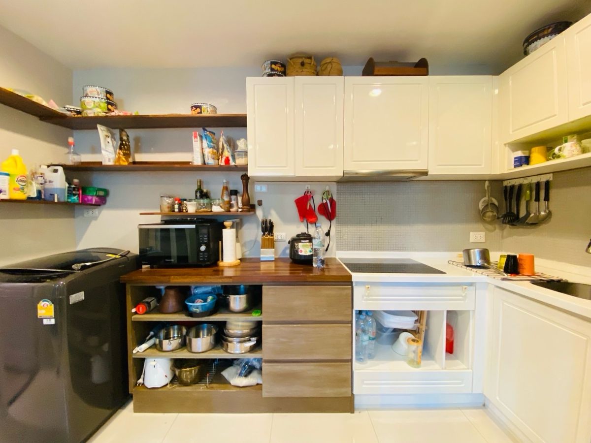 ขายคอนโดสุขุมวิท อโศก ทองหล่อ : เลต ดเวล สุขุมวิท26 คอนโด 3 ชั้น สุด Rare Item พร้อมสระว่ายน้ำส่วนตัว ใจกลางสุขุมวิท 26