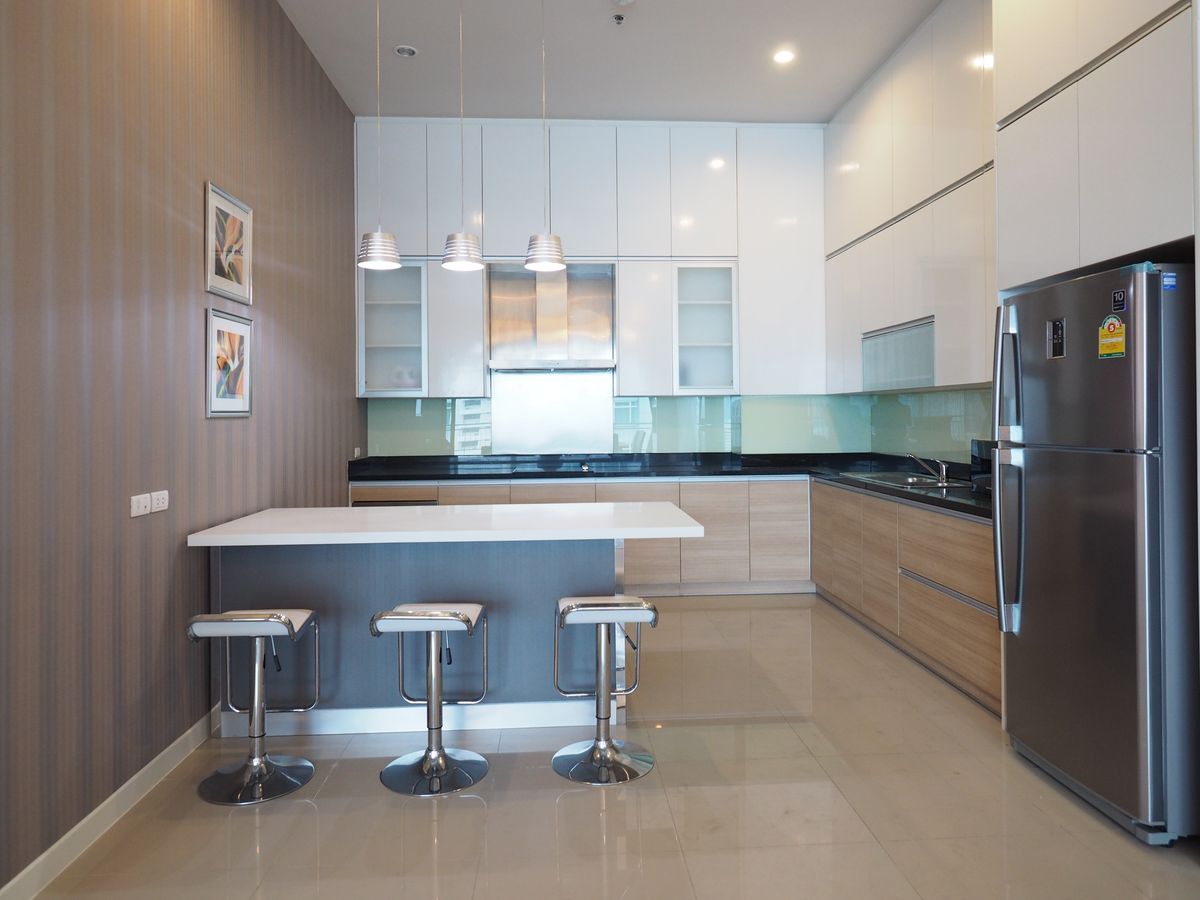 ให้เช่าคอนโดพระราม 9 เพชรบุรีตัดใหม่ RCA : ให้เช่า Penthouse - Circle Condominium ราคา 100,000 บาท [MKr250610]