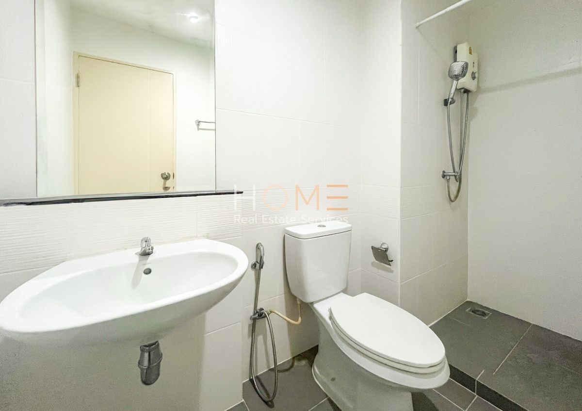 ขายทาวน์โฮมนวมินทร์ รามอินทรา : บ้านกลางเมือง นวมินทร์ 42 / 3 ห้องนอน (ขาย), Baan Klang Muang Nawamin 42 / 3 Bedrooms (FOR SALE) TPM099