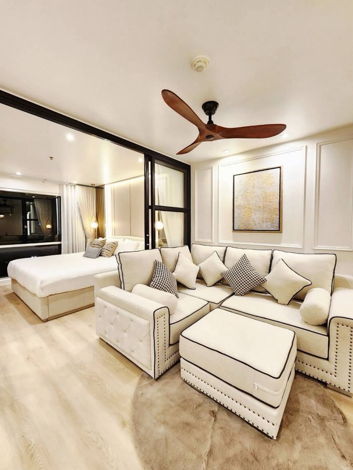 ขายคอนโดนานา : ✅Sukhumvit suite  ใกล้ Terminal 21 Asoke